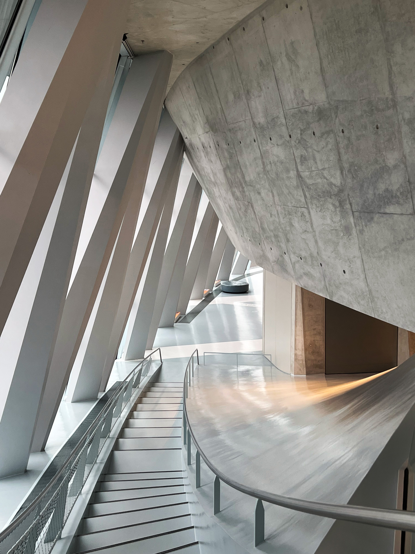 johann_wachs_modern_5921