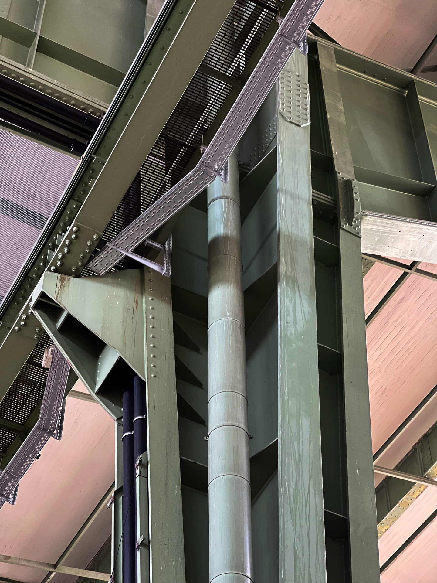 johann_wachs_modern_8808