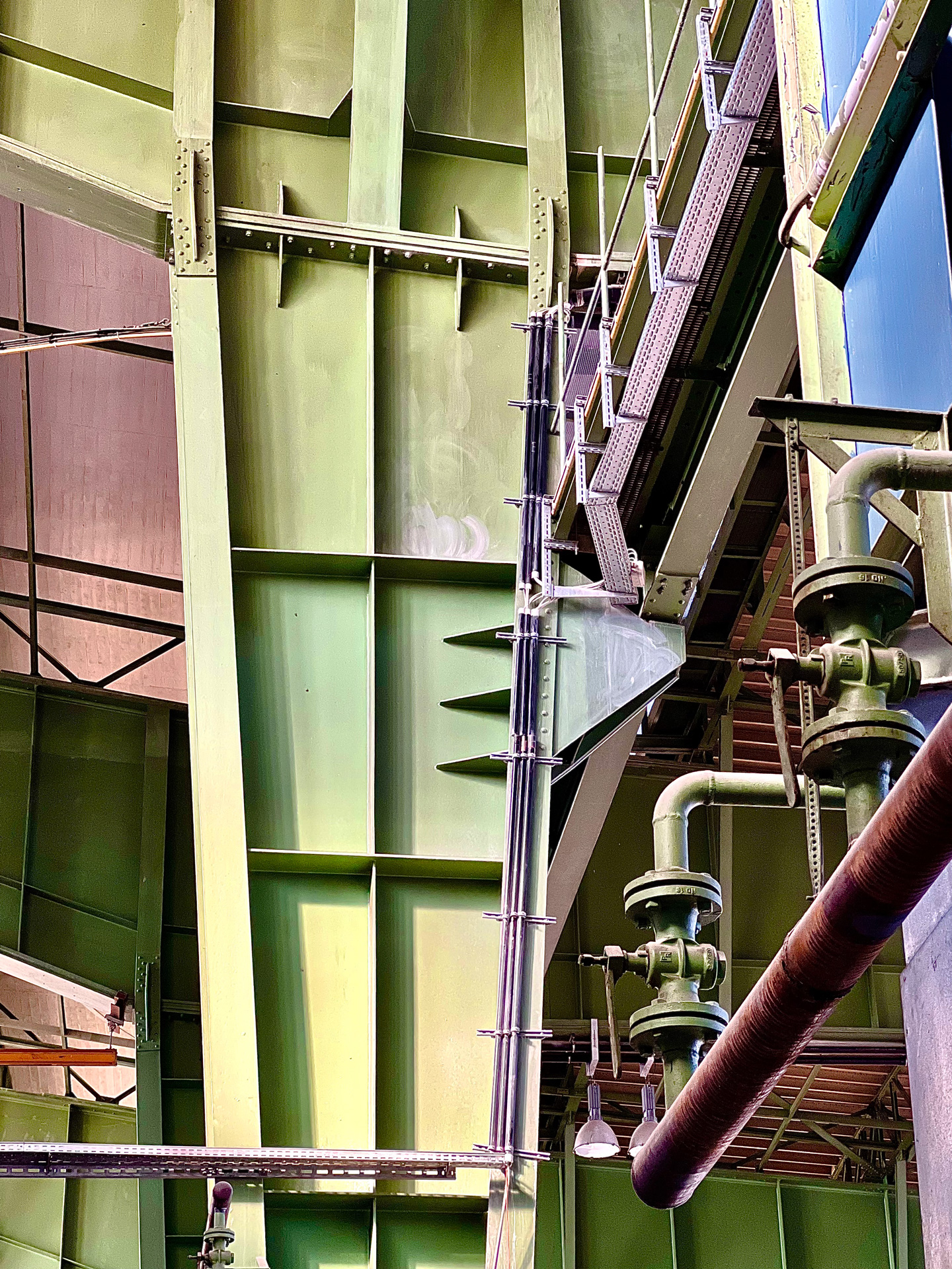 johann_wachs_modern_8811